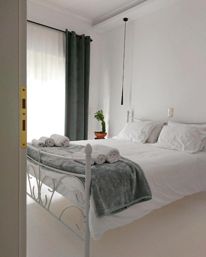 Вилла Zen Minimal Luxury Housing Tyros Экстерьер фото