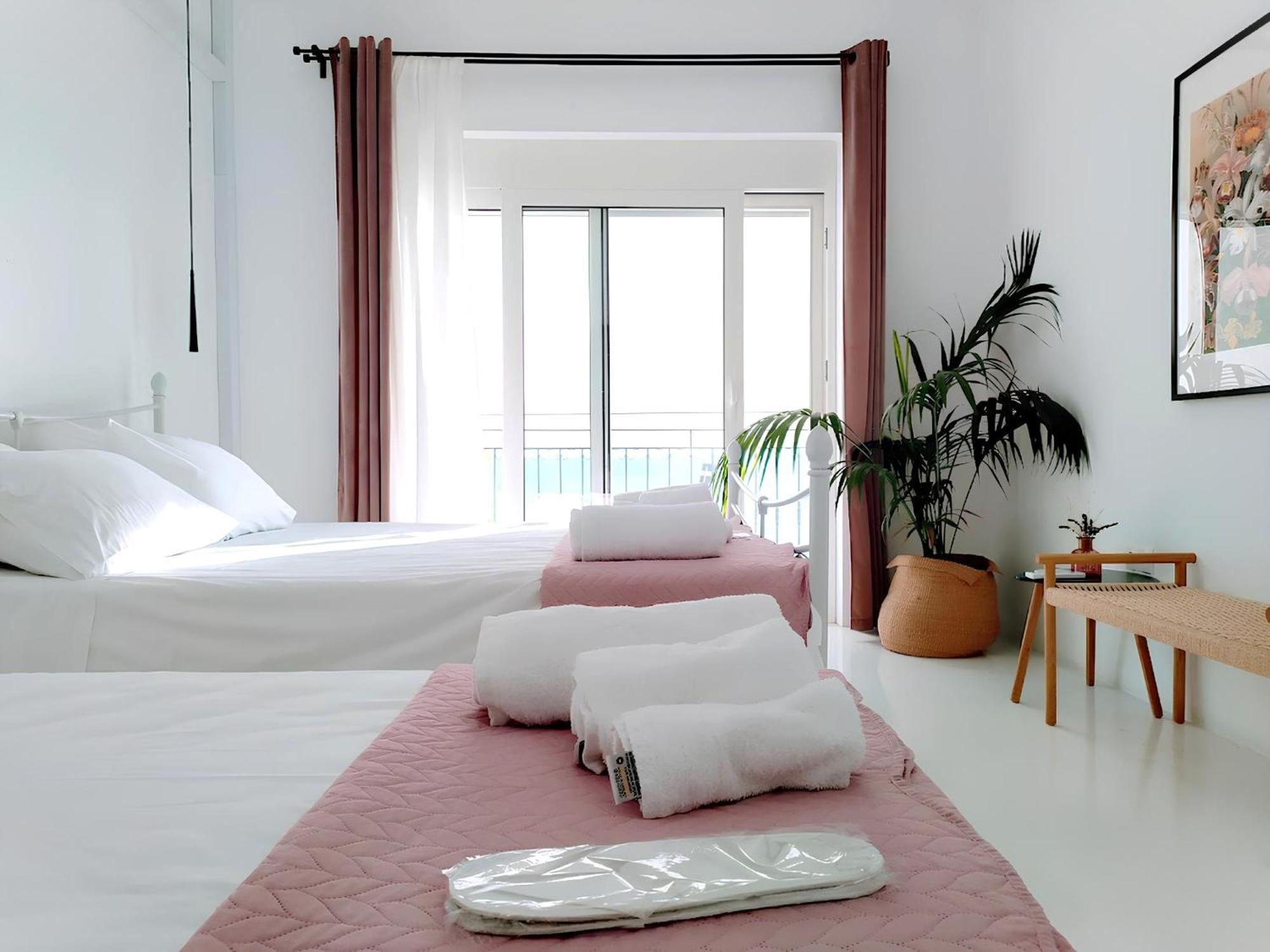 Вилла Zen Minimal Luxury Housing Tyros Экстерьер фото