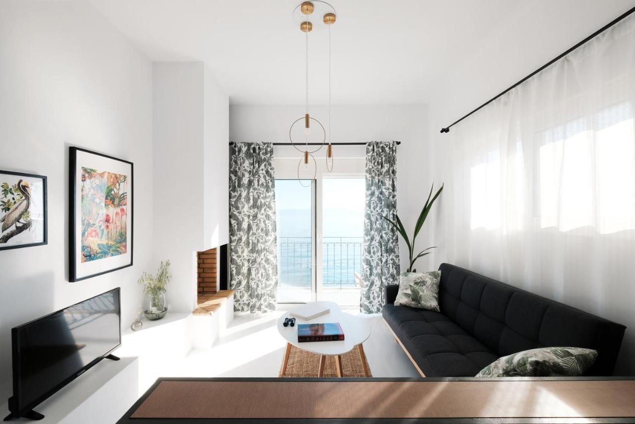 Вилла Zen Minimal Luxury Housing Tyros Экстерьер фото